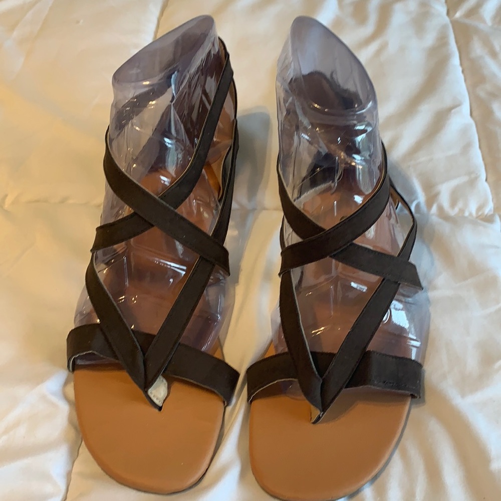 Brown/beige Strappy Buckle sandals